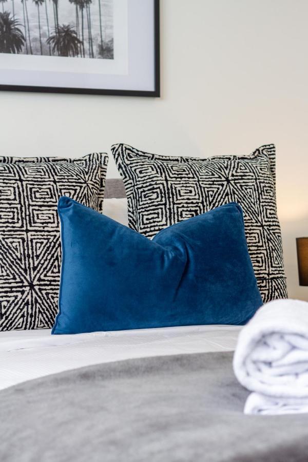 Upper Riccarton Dream - 2 Bed 2 Bath W/Carpark Lägenhet Christchurch Exteriör bild
