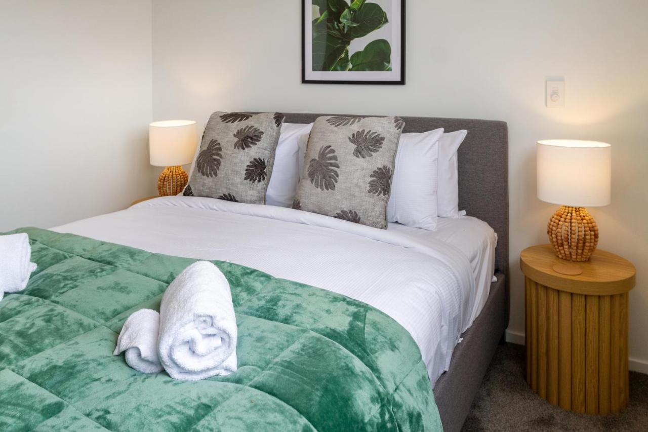 Upper Riccarton Dream - 2 Bed 2 Bath W/Carpark Lägenhet Christchurch Exteriör bild