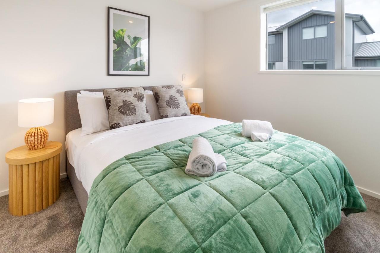 Upper Riccarton Dream - 2 Bed 2 Bath W/Carpark Lägenhet Christchurch Exteriör bild