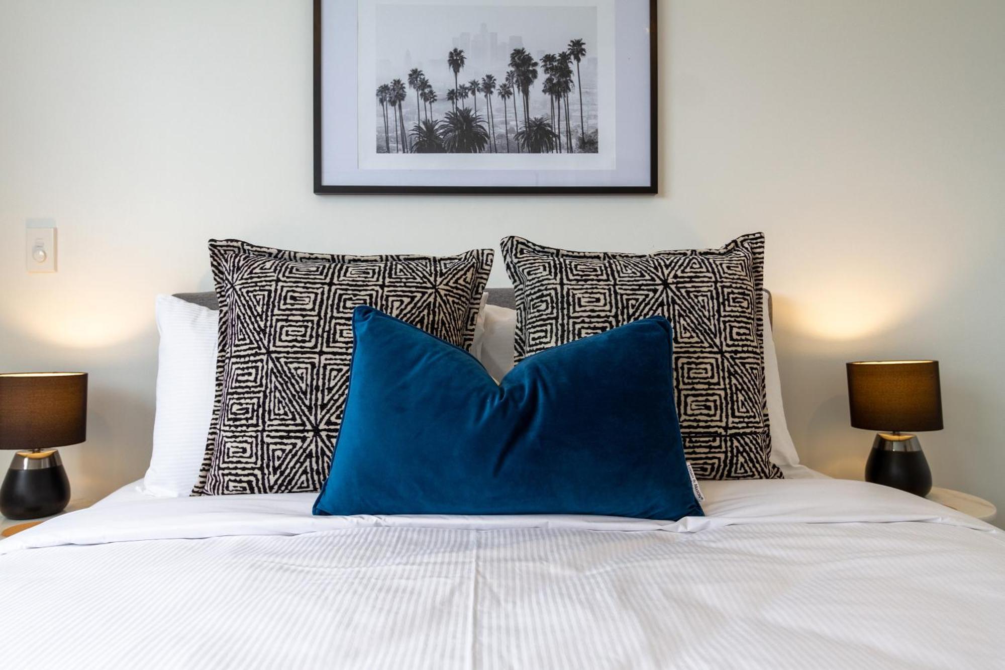 Upper Riccarton Dream - 2 Bed 2 Bath W/Carpark Lägenhet Christchurch Exteriör bild